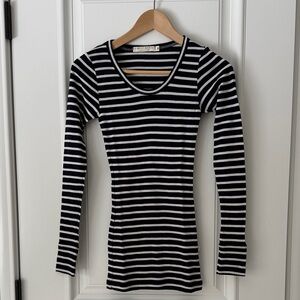 Simply Merino scoop top in stripes